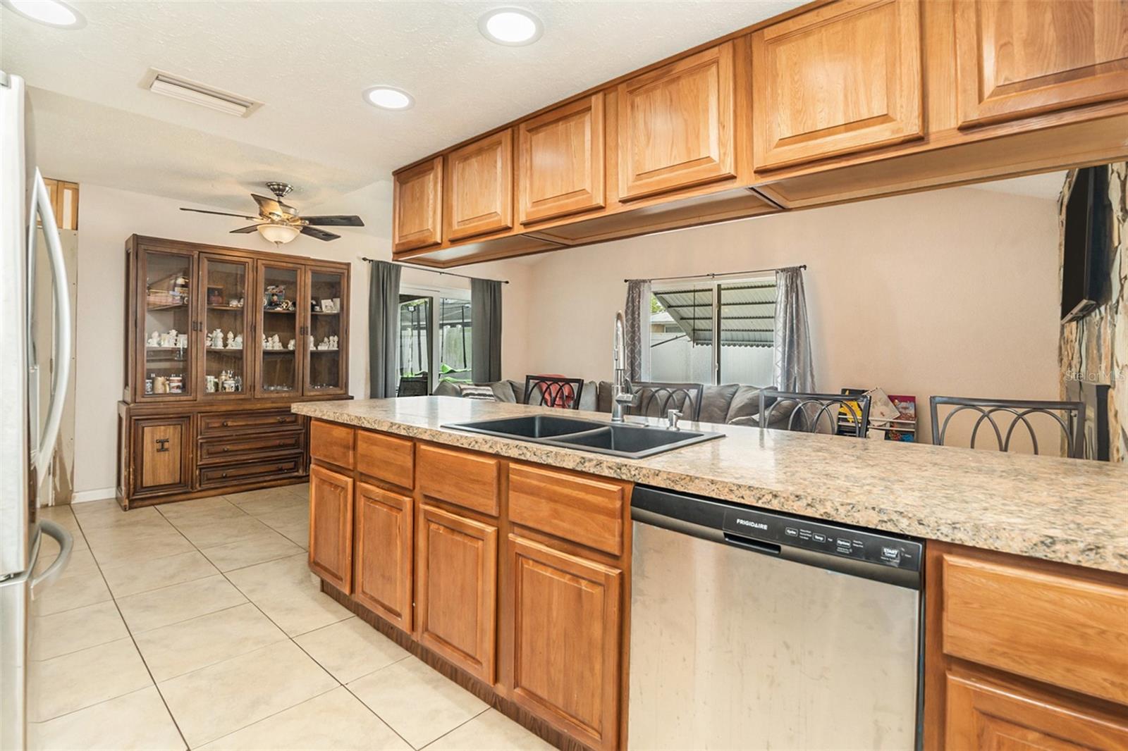 Image 19 of 30 For 7426 Cay Drive