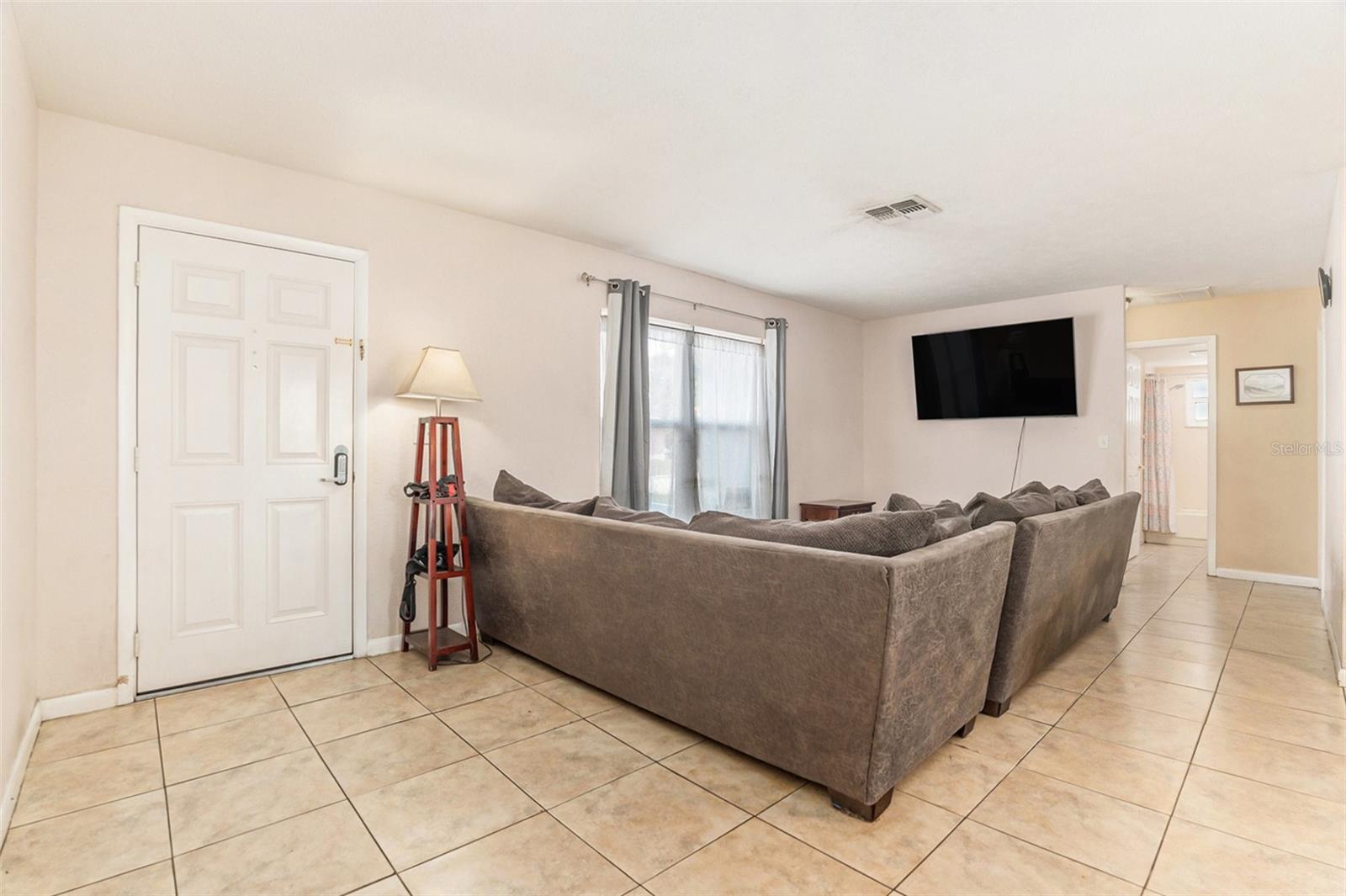 Image 6 of 30 For 7426 Cay Drive