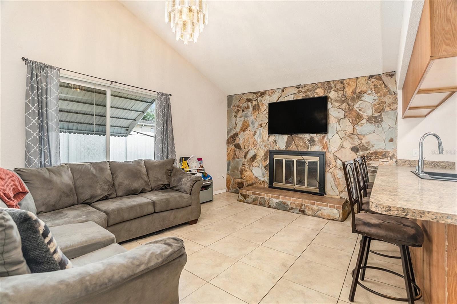 Image 9 of 30 For 7426 Cay Drive