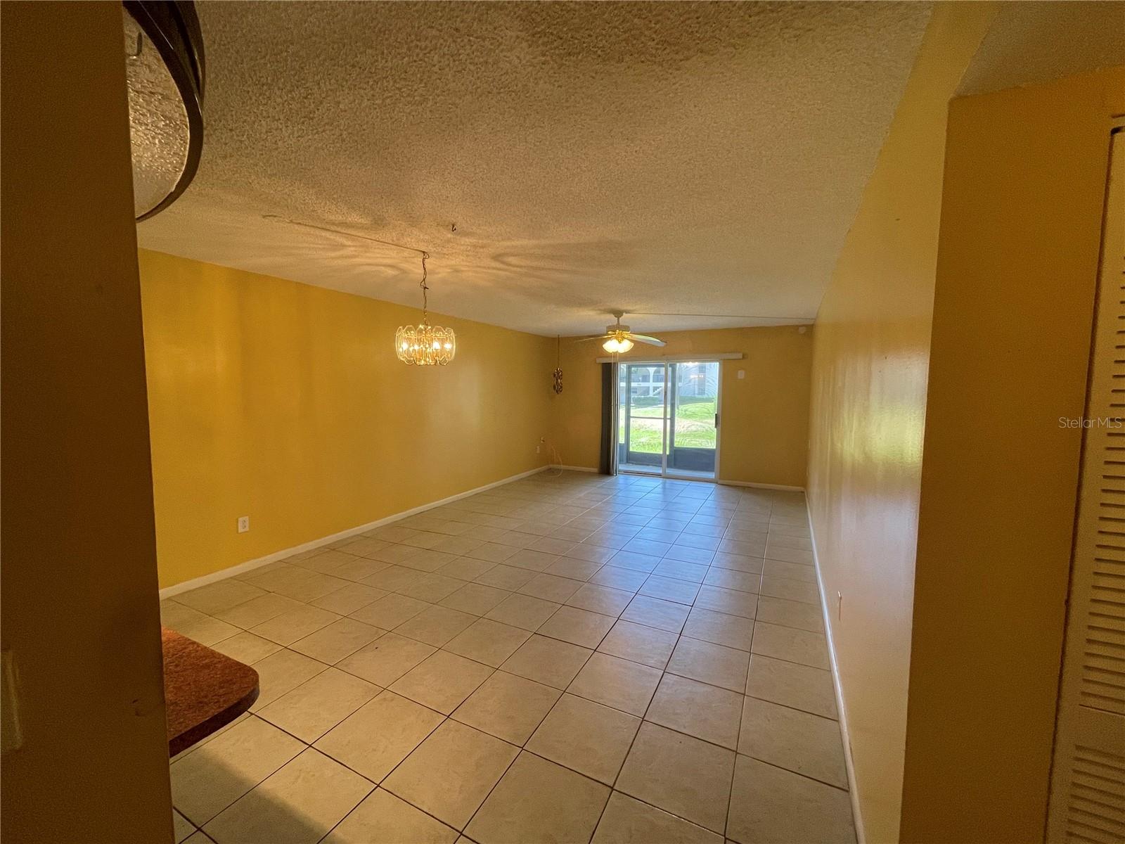 Image 6 of 16 For 122 Kings Avenue 101
