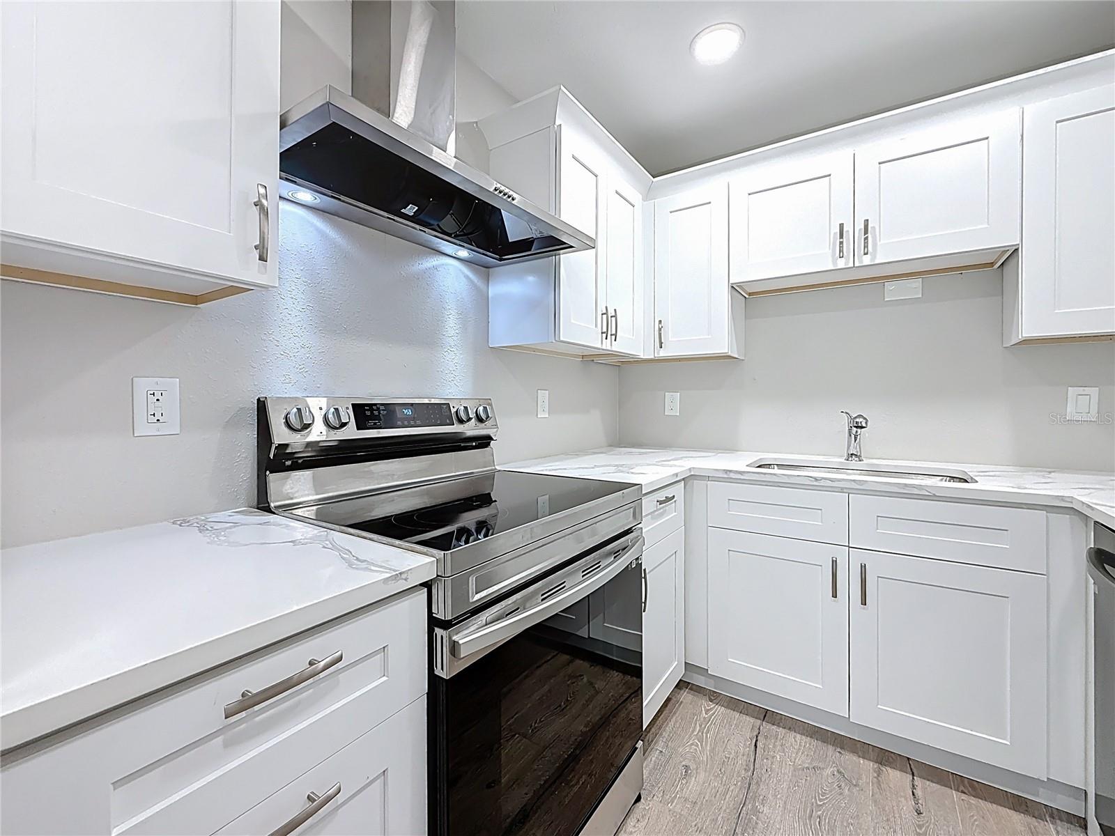 Image 15 of 43 For 6780 31st Avenue N