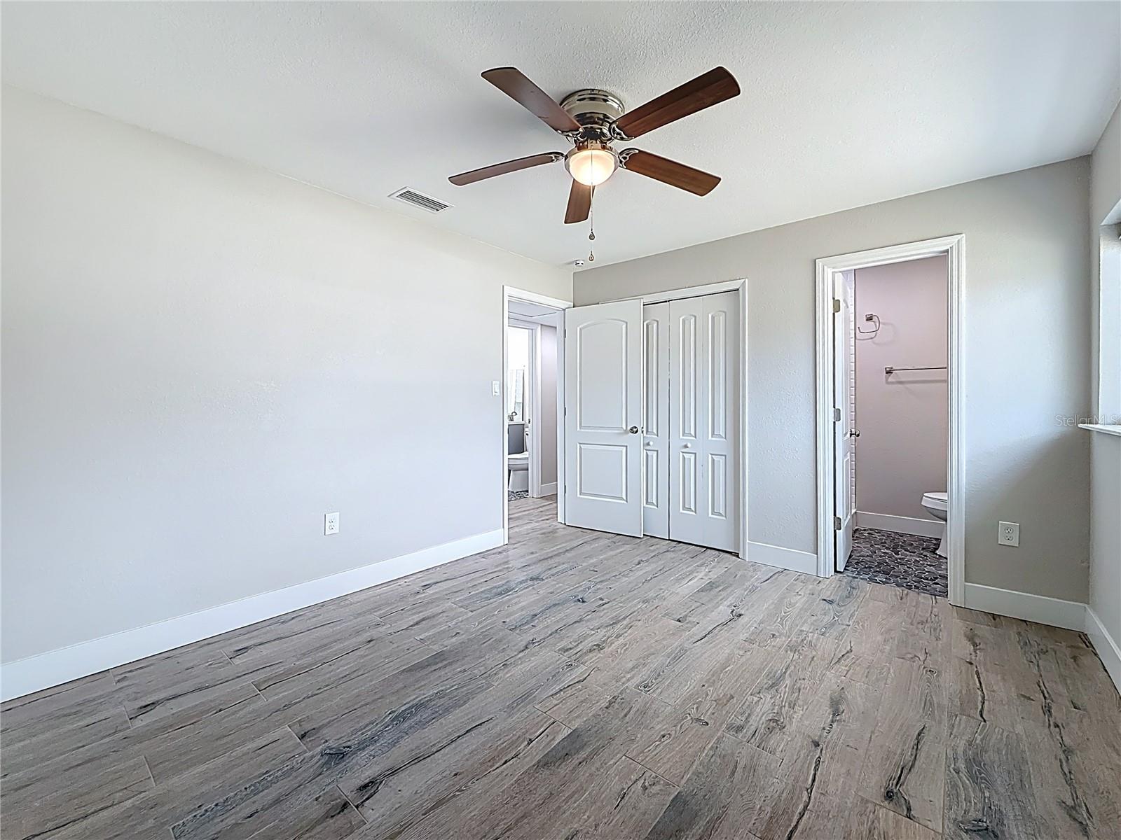 Image 26 of 43 For 6780 31st Avenue N