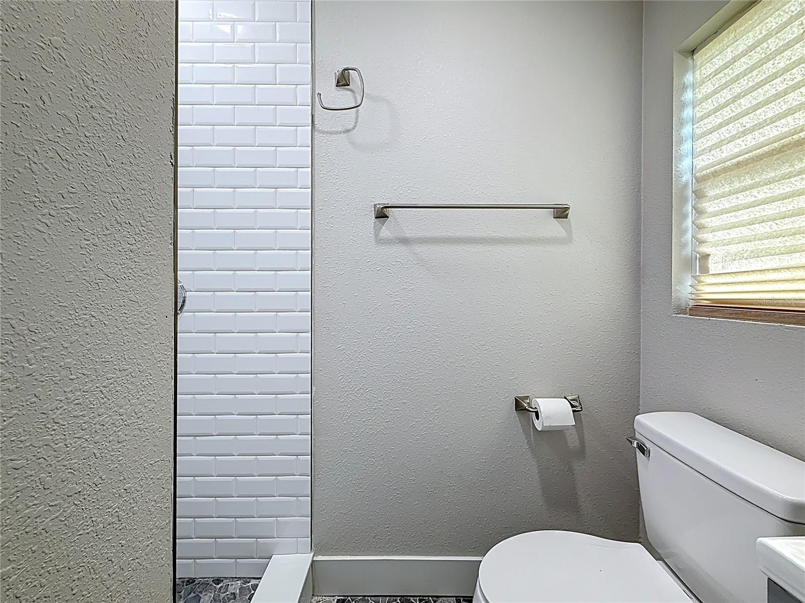 Image 31 of 43 For 6780 31st Avenue N