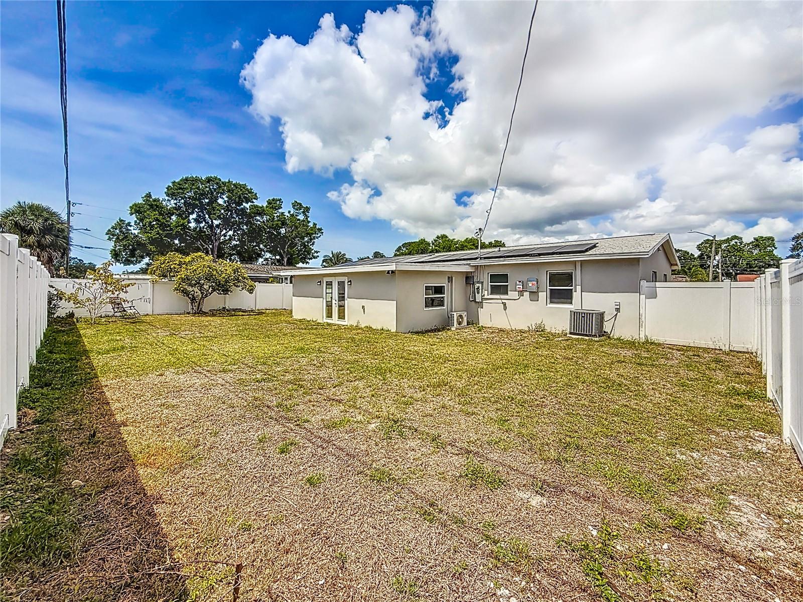 Image 36 of 43 For 6780 31st Avenue N