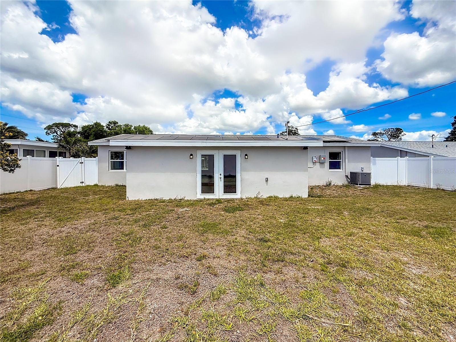 Image 37 of 43 For 6780 31st Avenue N