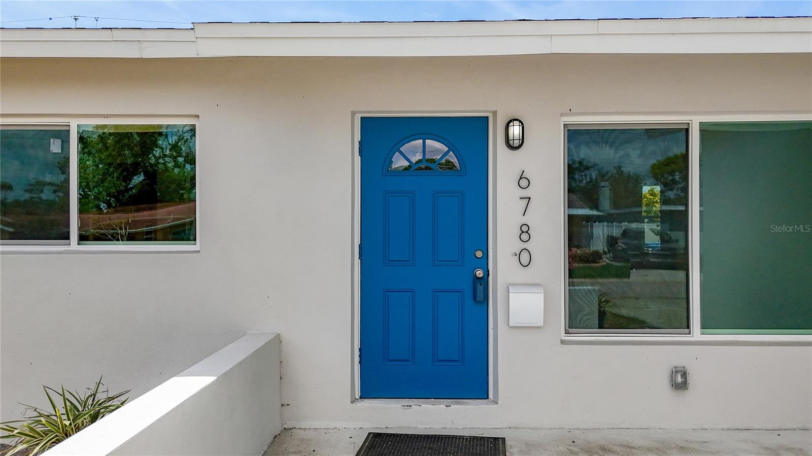 Image 4 of 43 For 6780 31st Avenue N