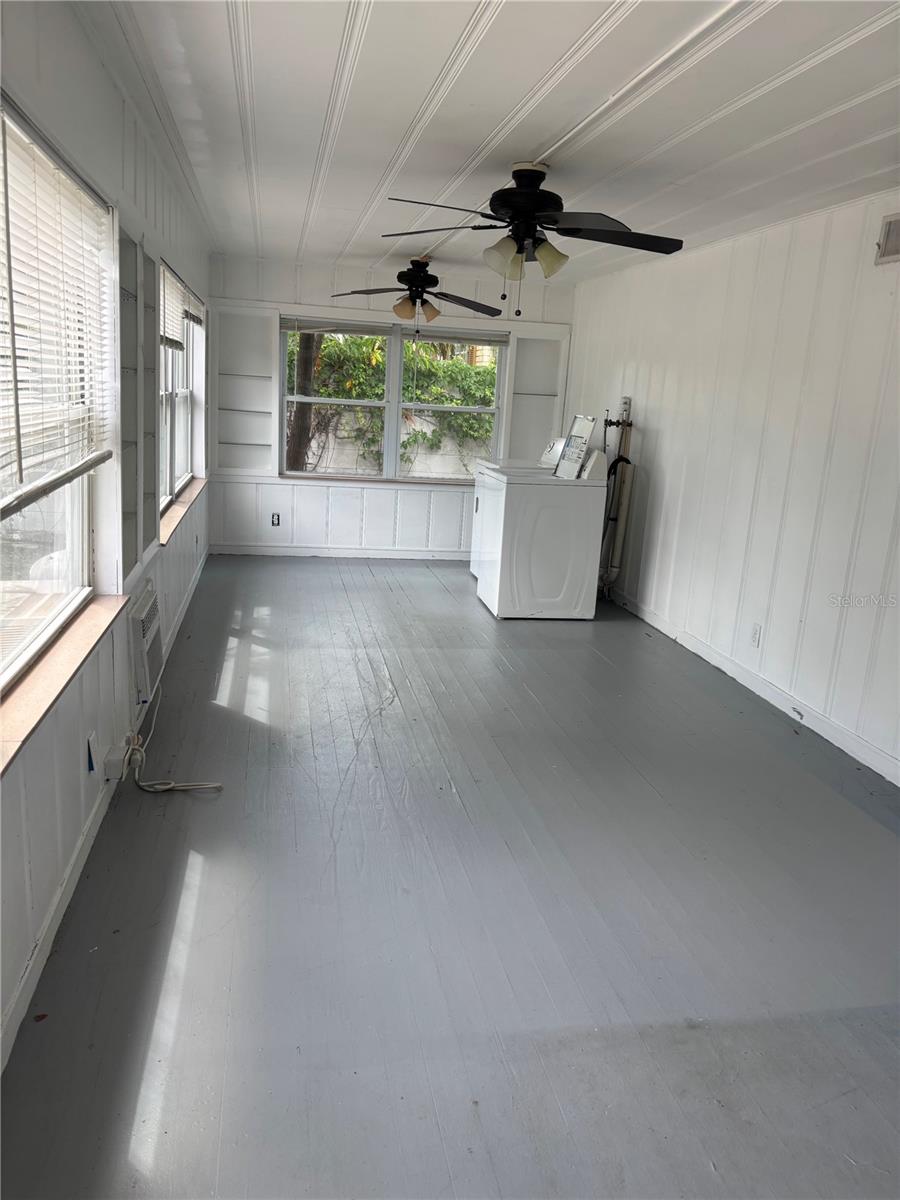 Image 4 of 9 For 1902 Aileen Street