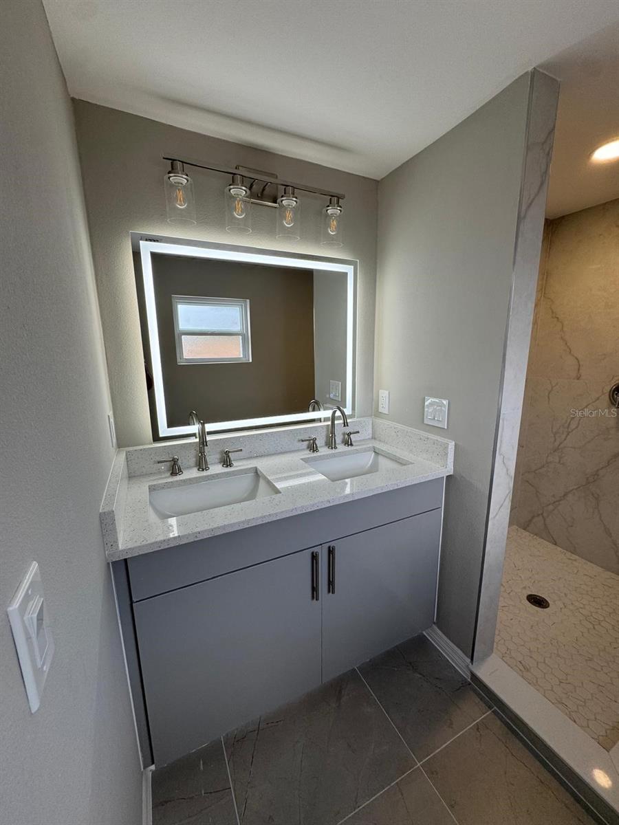 Image 22 of 38 For 12801 College Hill Drive