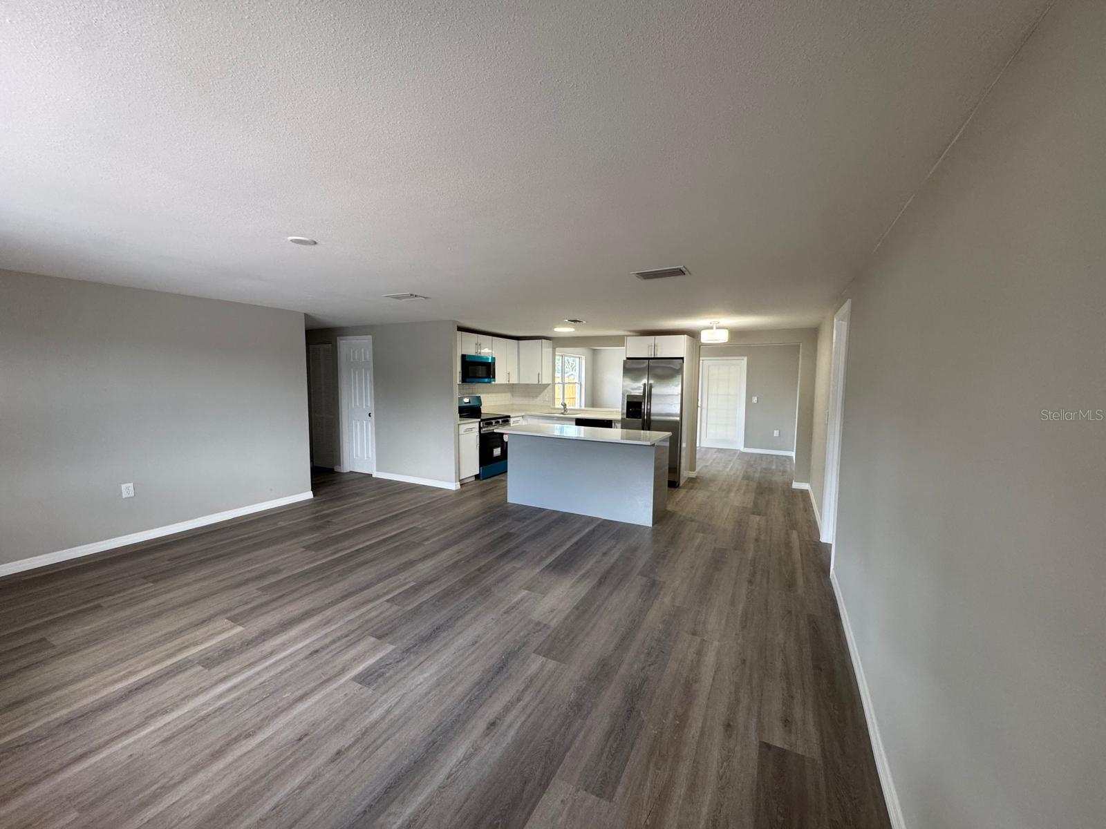 Image 5 of 38 For 12801 College Hill Drive