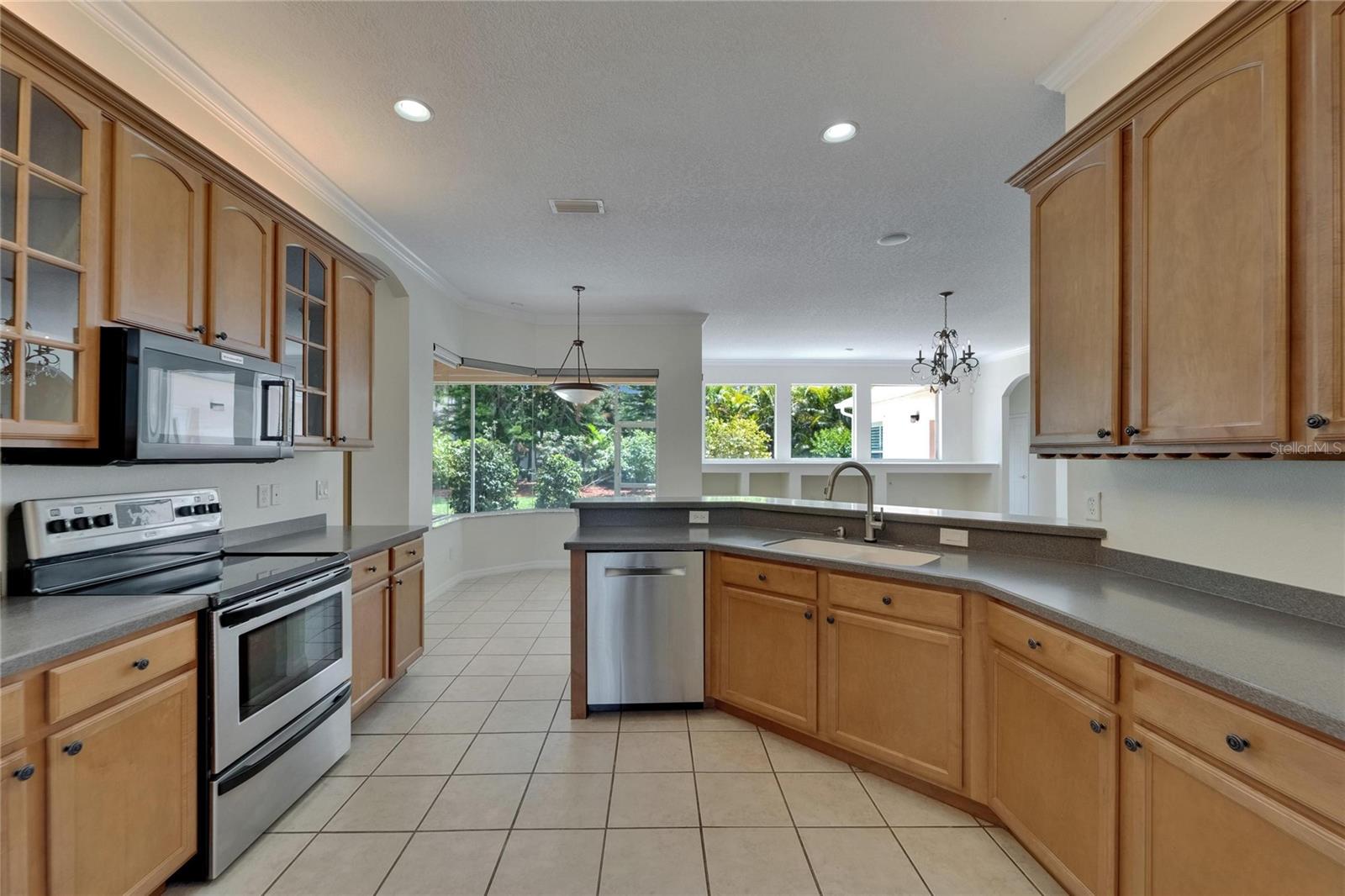 Image 13 of 75 For 2515 Centennial Falcon Drive