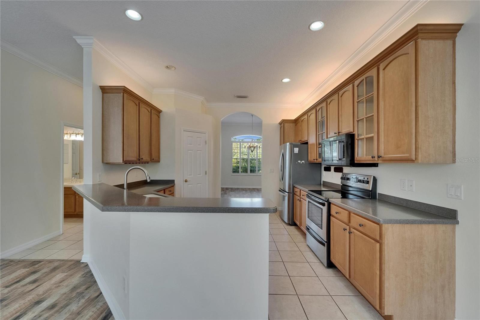 Image 19 of 75 For 2515 Centennial Falcon Drive
