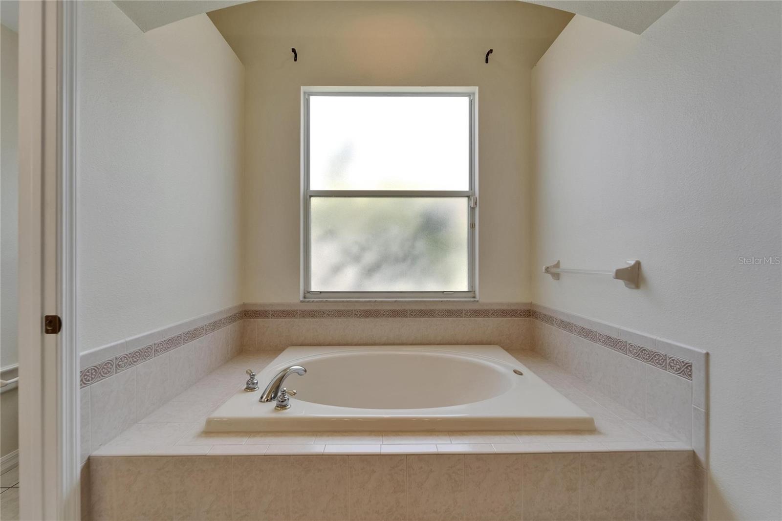 Image 54 of 75 For 2515 Centennial Falcon Drive