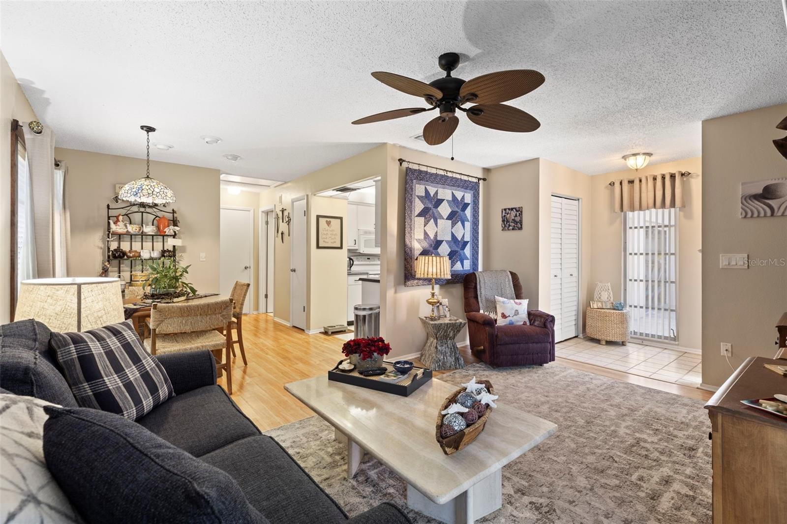 Image 11 of 34 For 2735 Sherbrooke Lane D