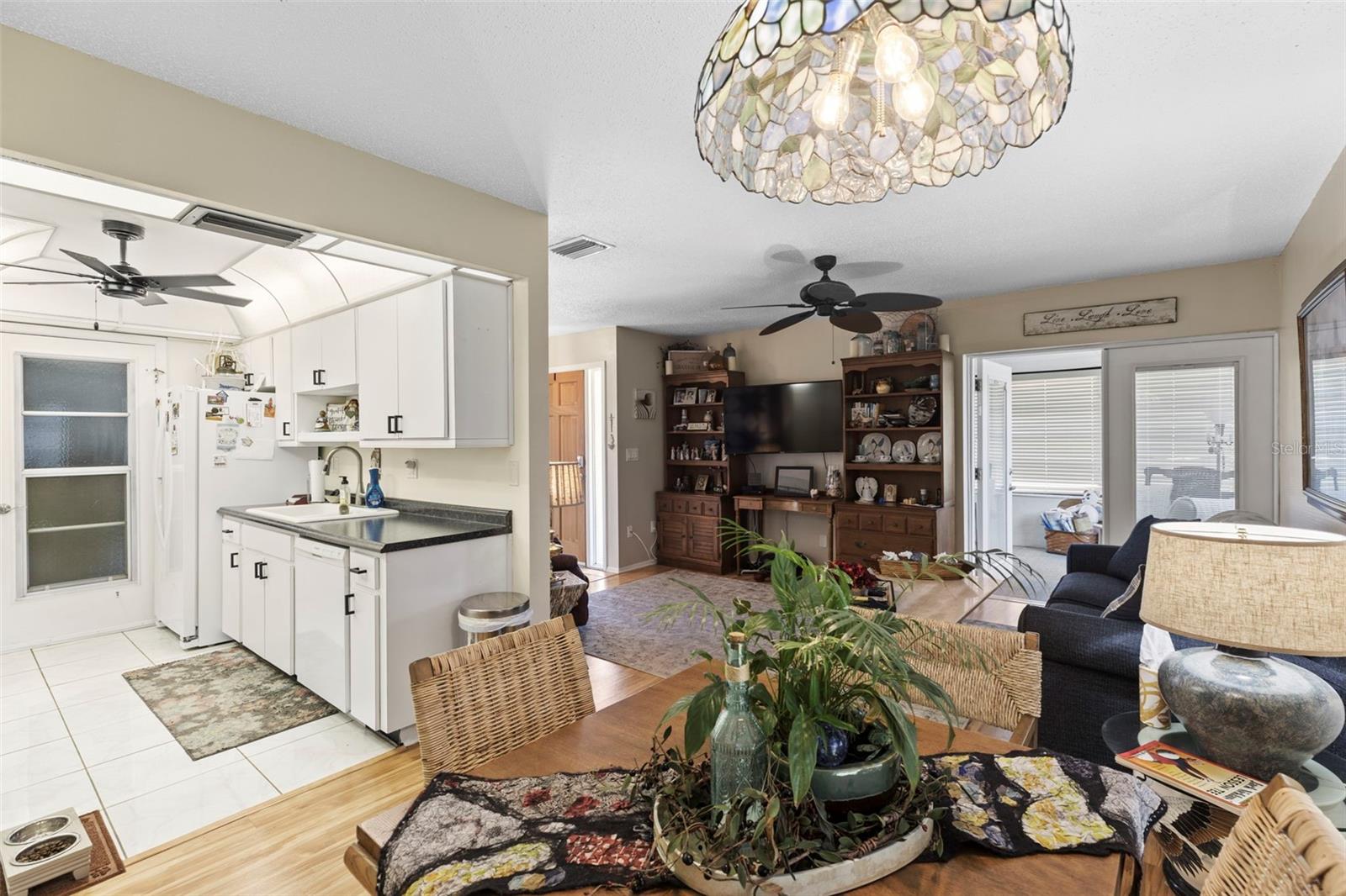 Image 12 of 34 For 2735 Sherbrooke Lane D