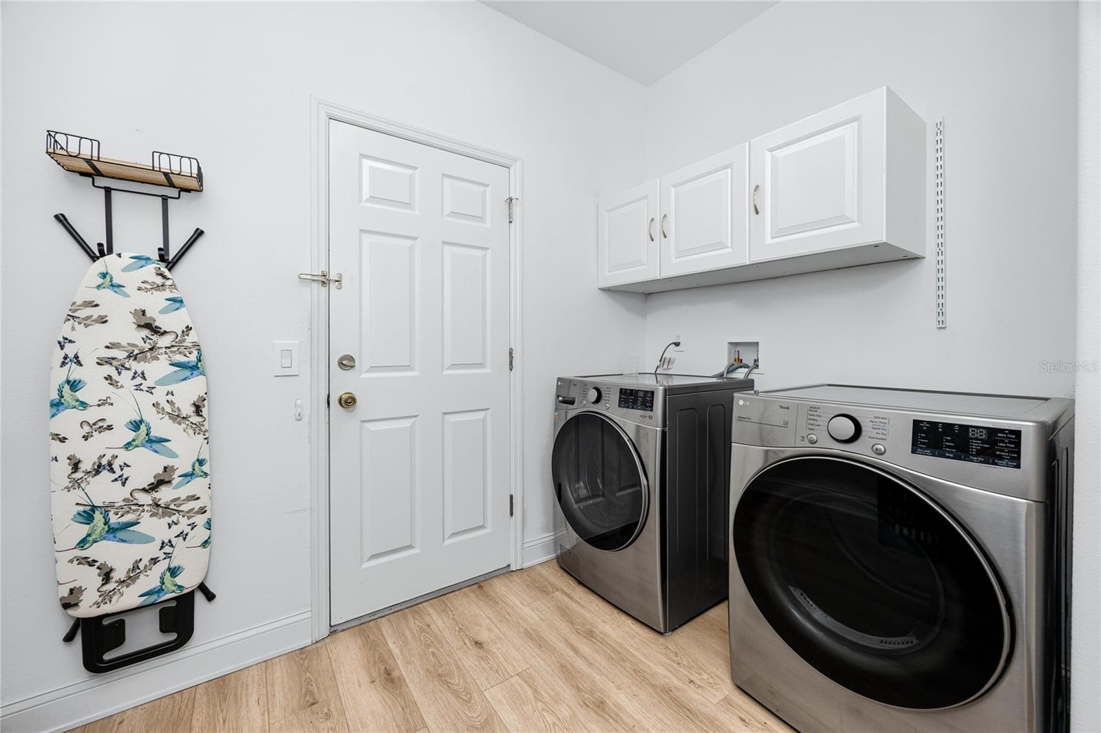 Image 13 of 39 For 3726 Rain Tree Ct
