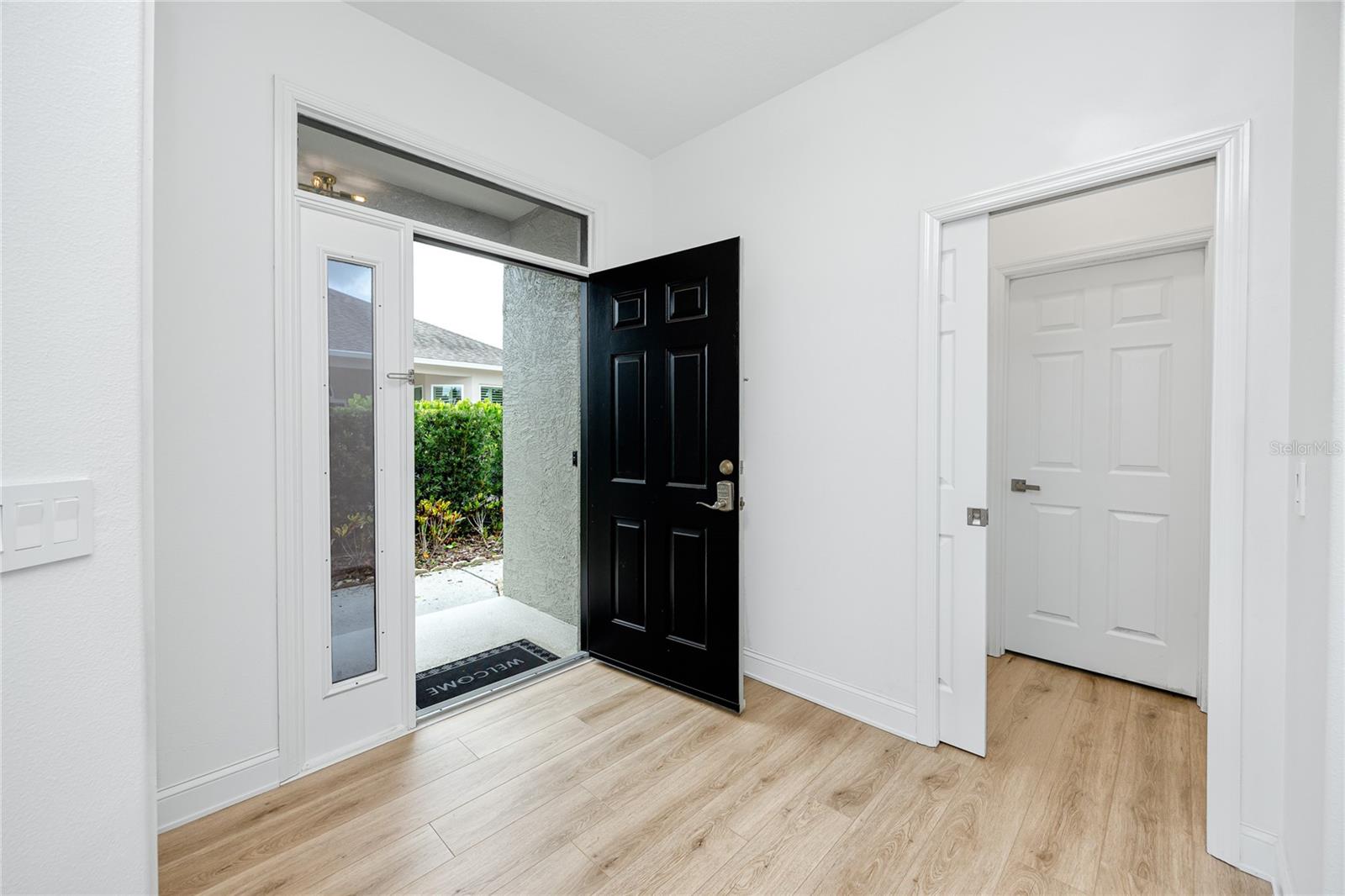 Image 6 of 39 For 3726 Rain Tree Ct