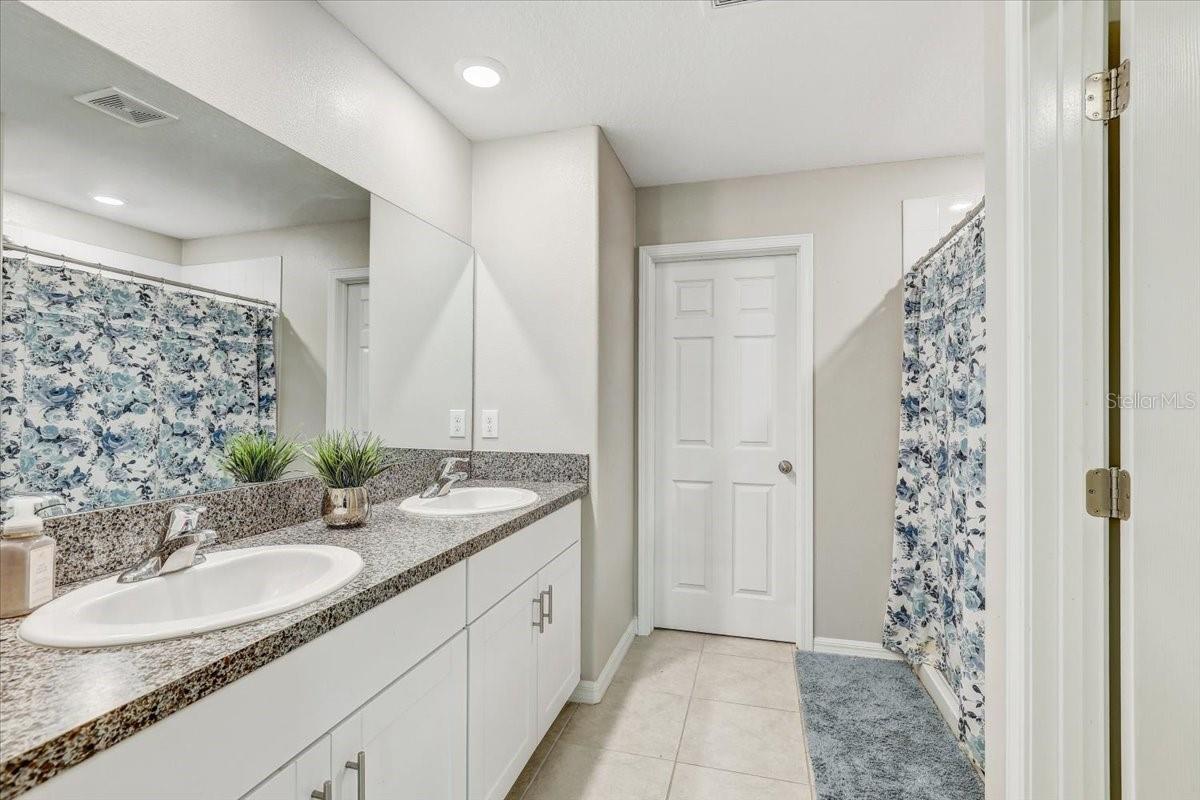 Image 19 of 54 For 11476 Sage Canyon Drive