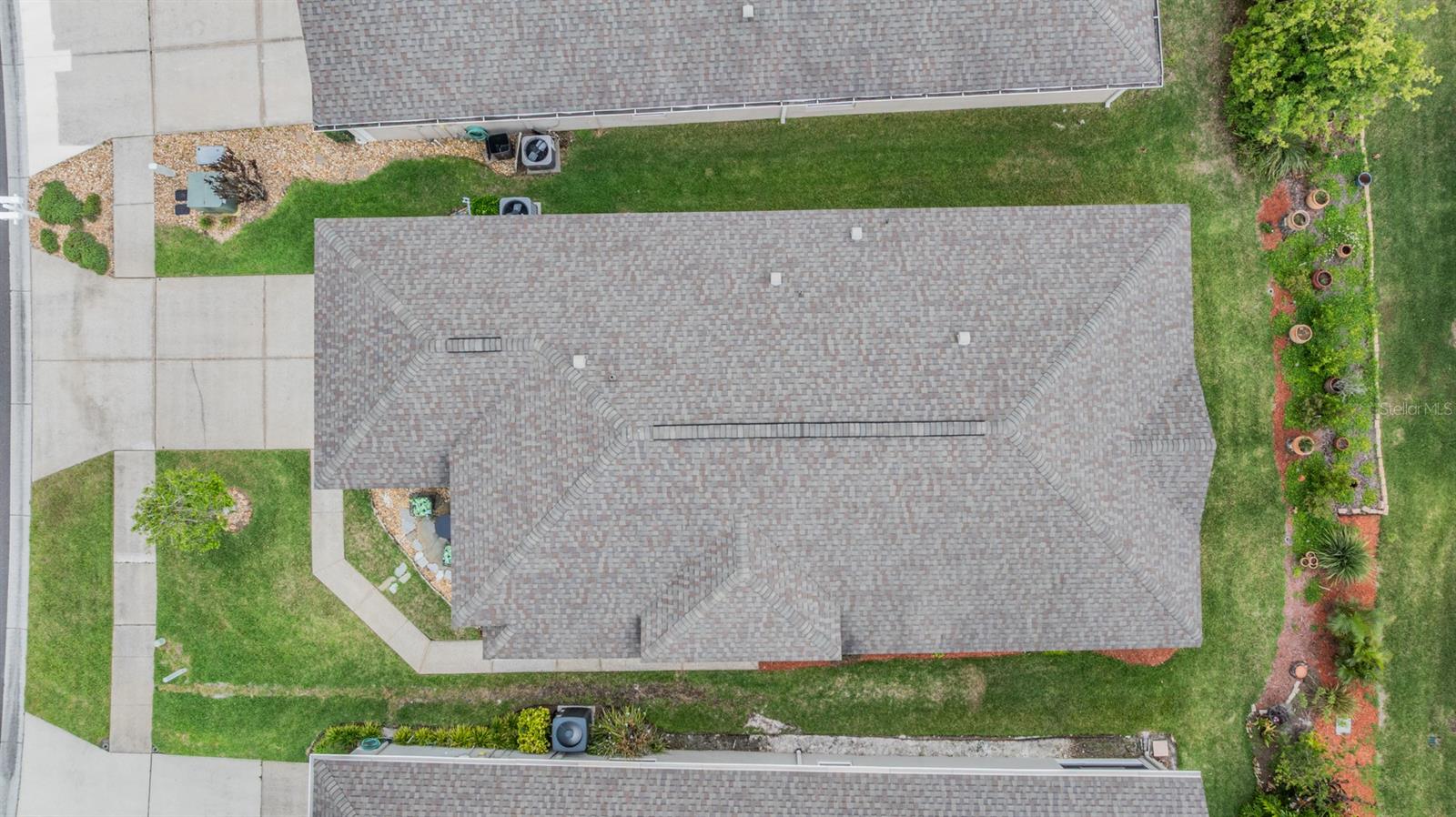 Listing photo id 33 for 5116 Gato Del Sol Circle