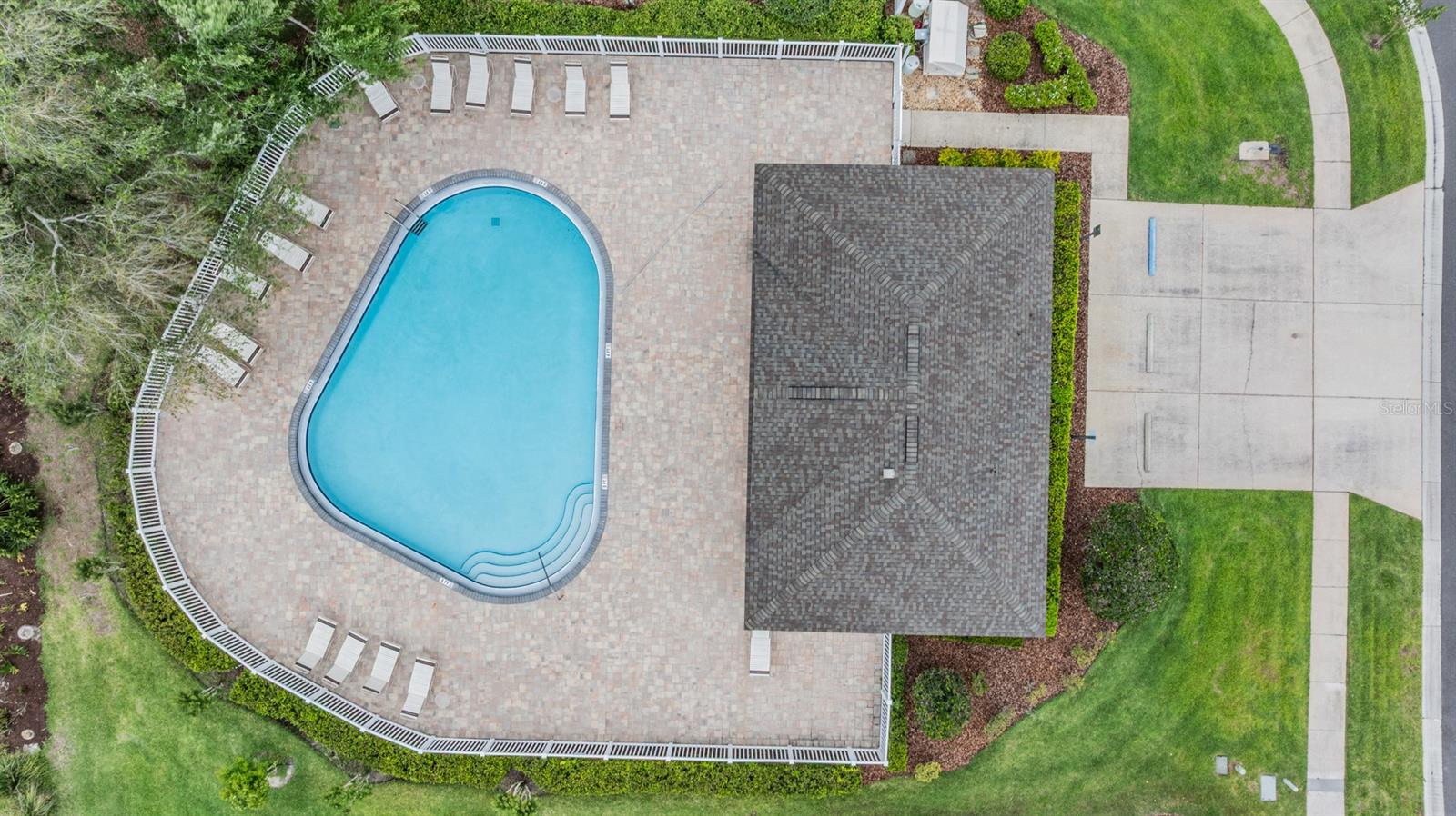 Listing photo id 36 for 5116 Gato Del Sol Circle