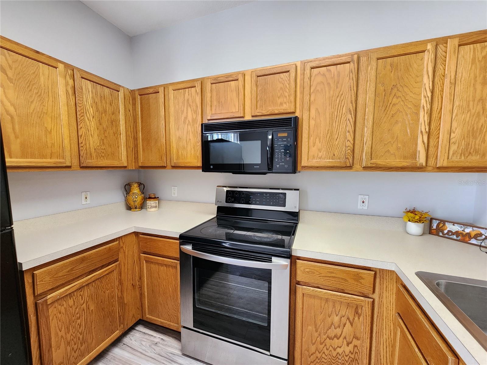 Image 11 of 48 For 8796 Christie Drive
