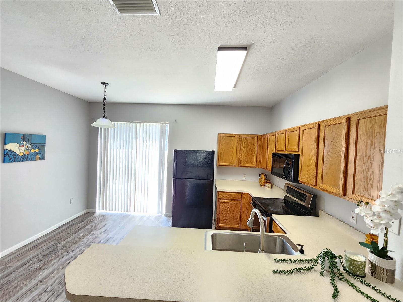 Image 13 of 48 For 8796 Christie Drive