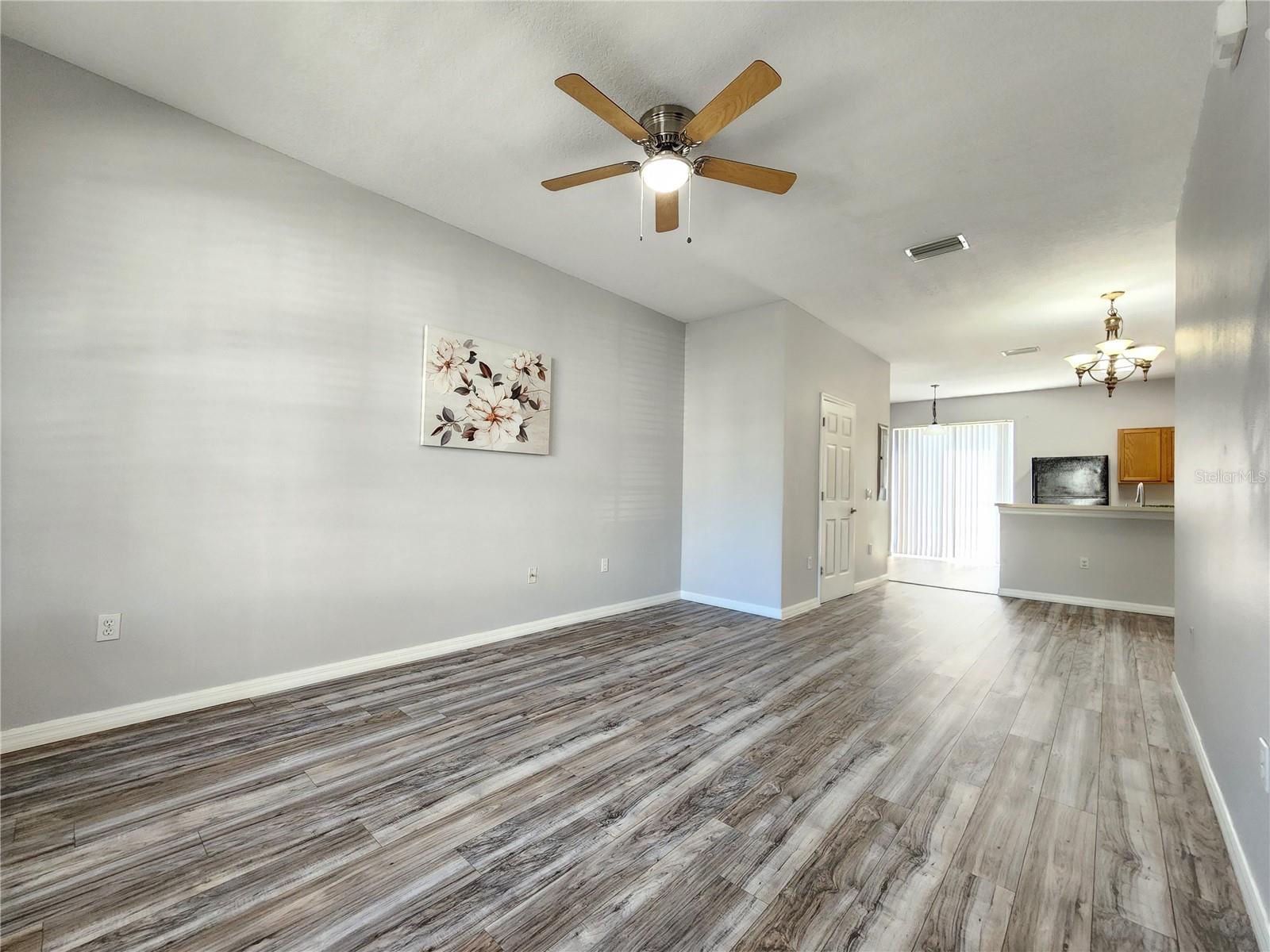 Image 19 of 48 For 8796 Christie Drive
