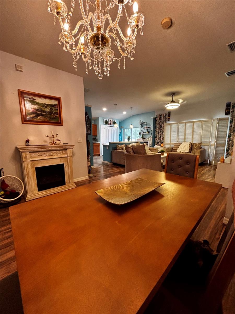 Image 10 of 19 For 5526 Braddock Drive