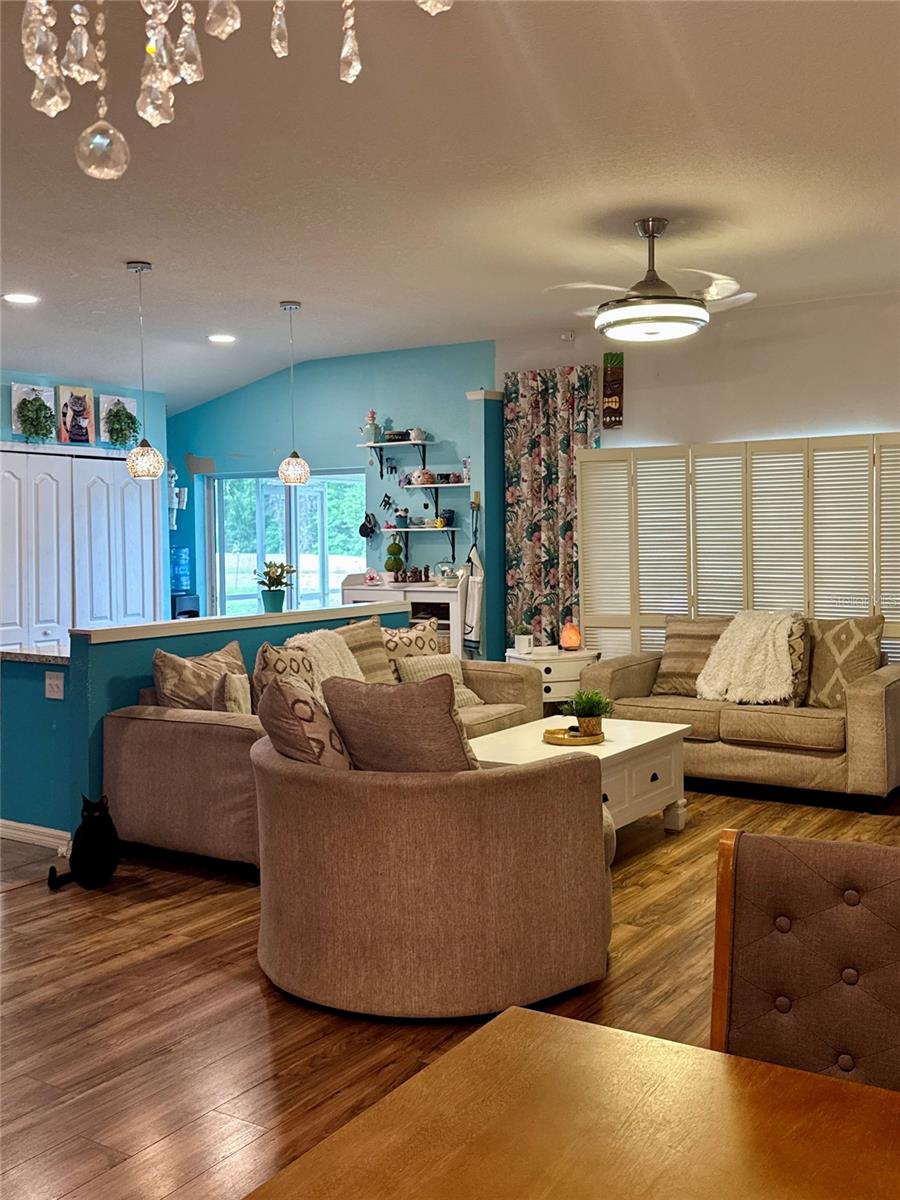 Image 9 of 19 For 5526 Braddock Drive