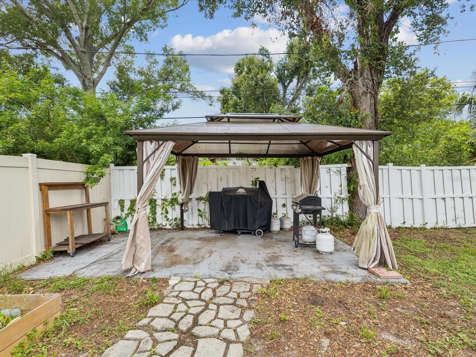 Image 36 of 54 For 232 Emerald Lane
