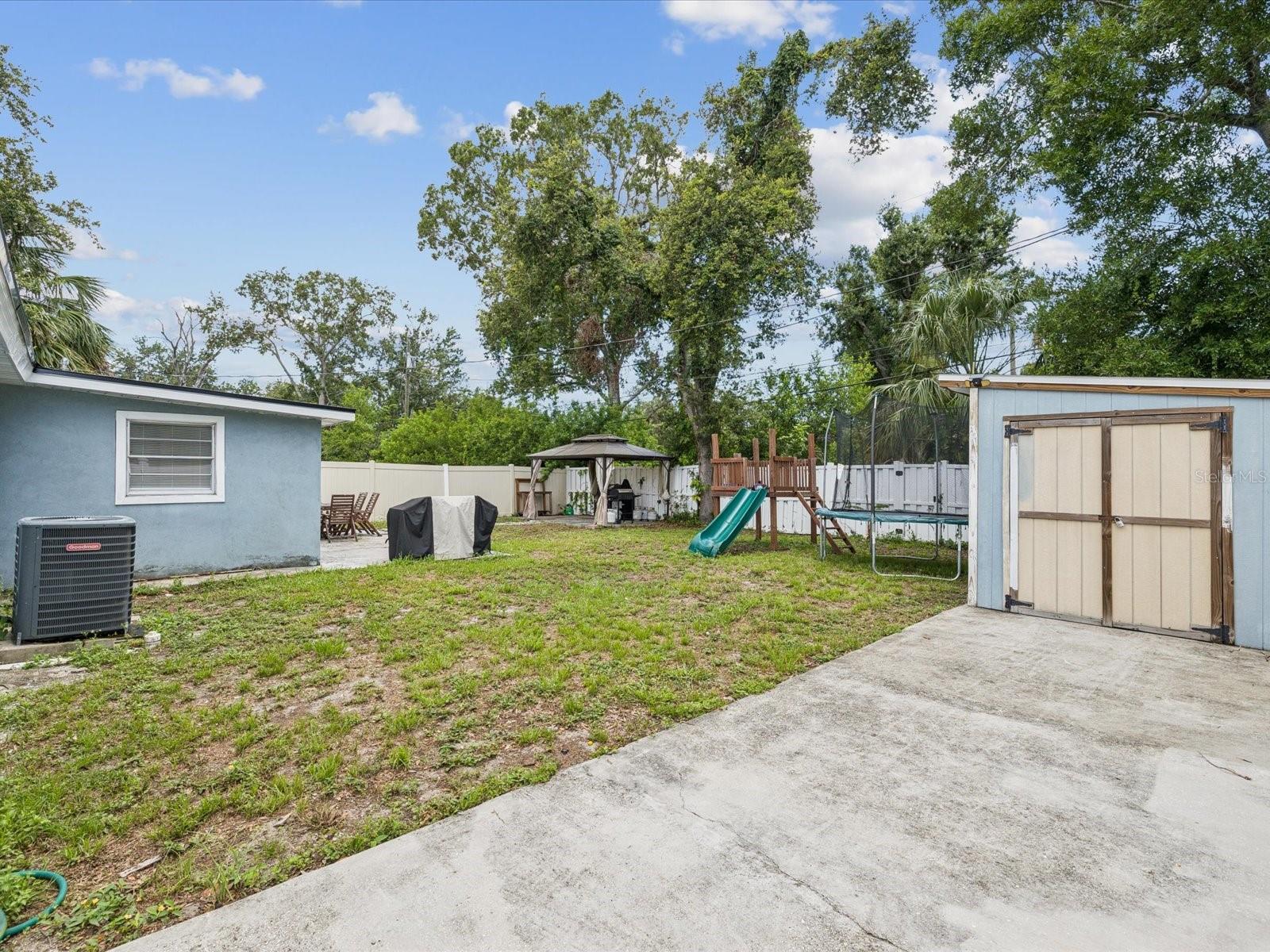 Image 39 of 54 For 232 Emerald Lane
