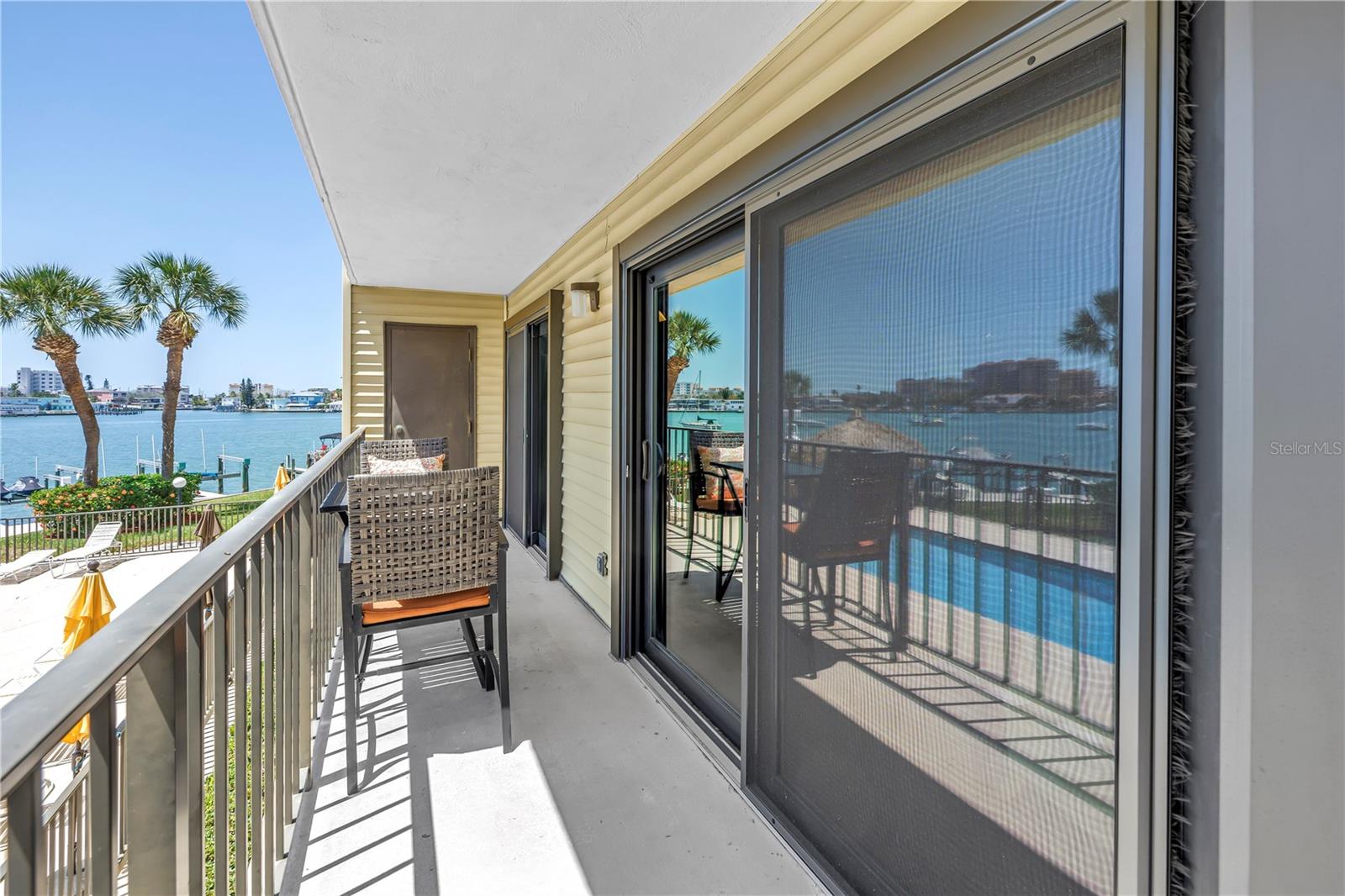 Image 34 of 66 For 650 Island Way 204