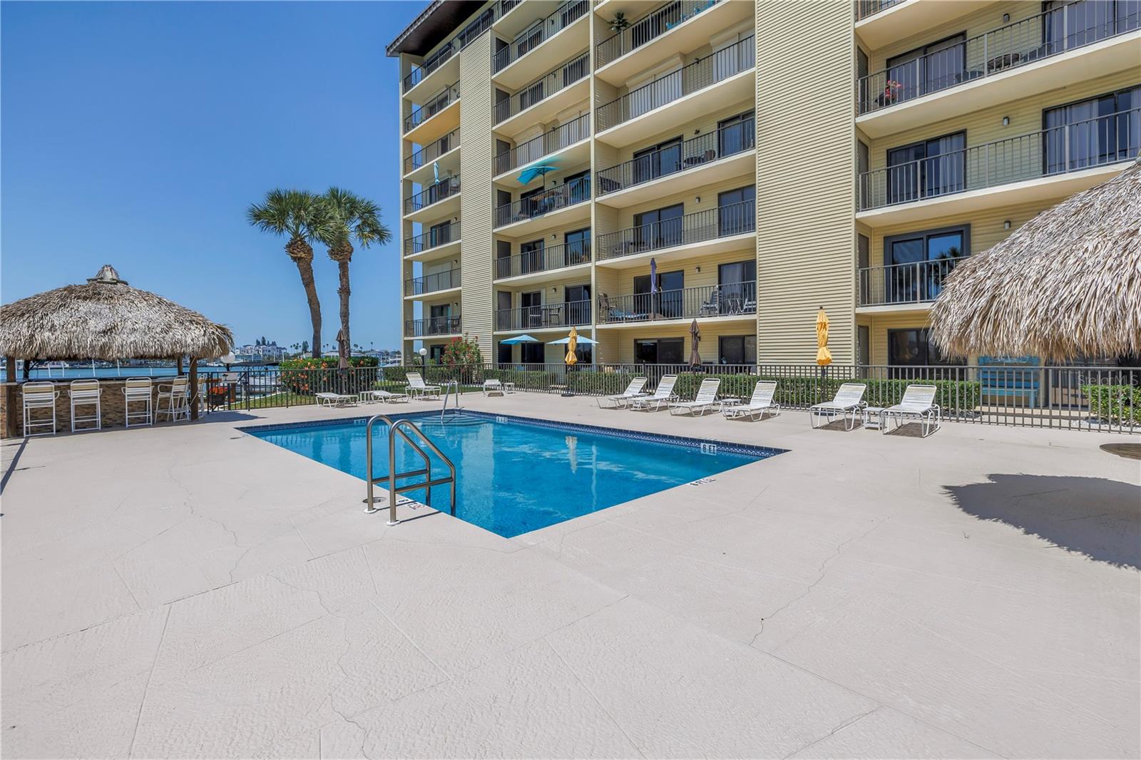 Image 39 of 66 For 650 Island Way 204