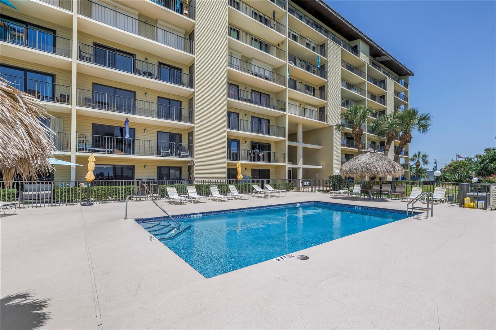Image 42 of 66 For 650 Island Way 204