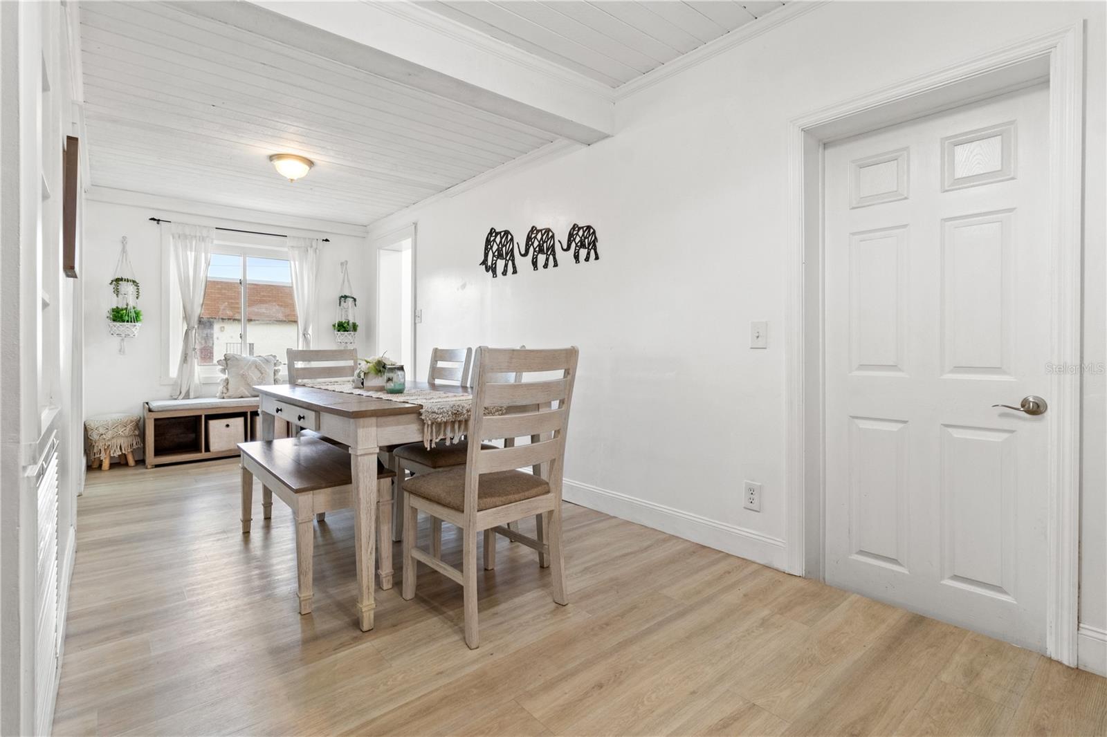 Image 10 of 30 For 220 62nd Street N