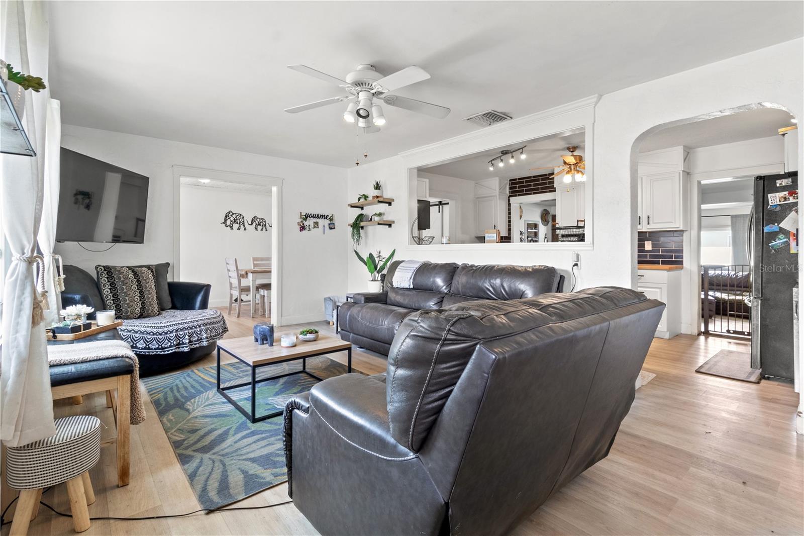 Image 8 of 30 For 220 62nd Street N