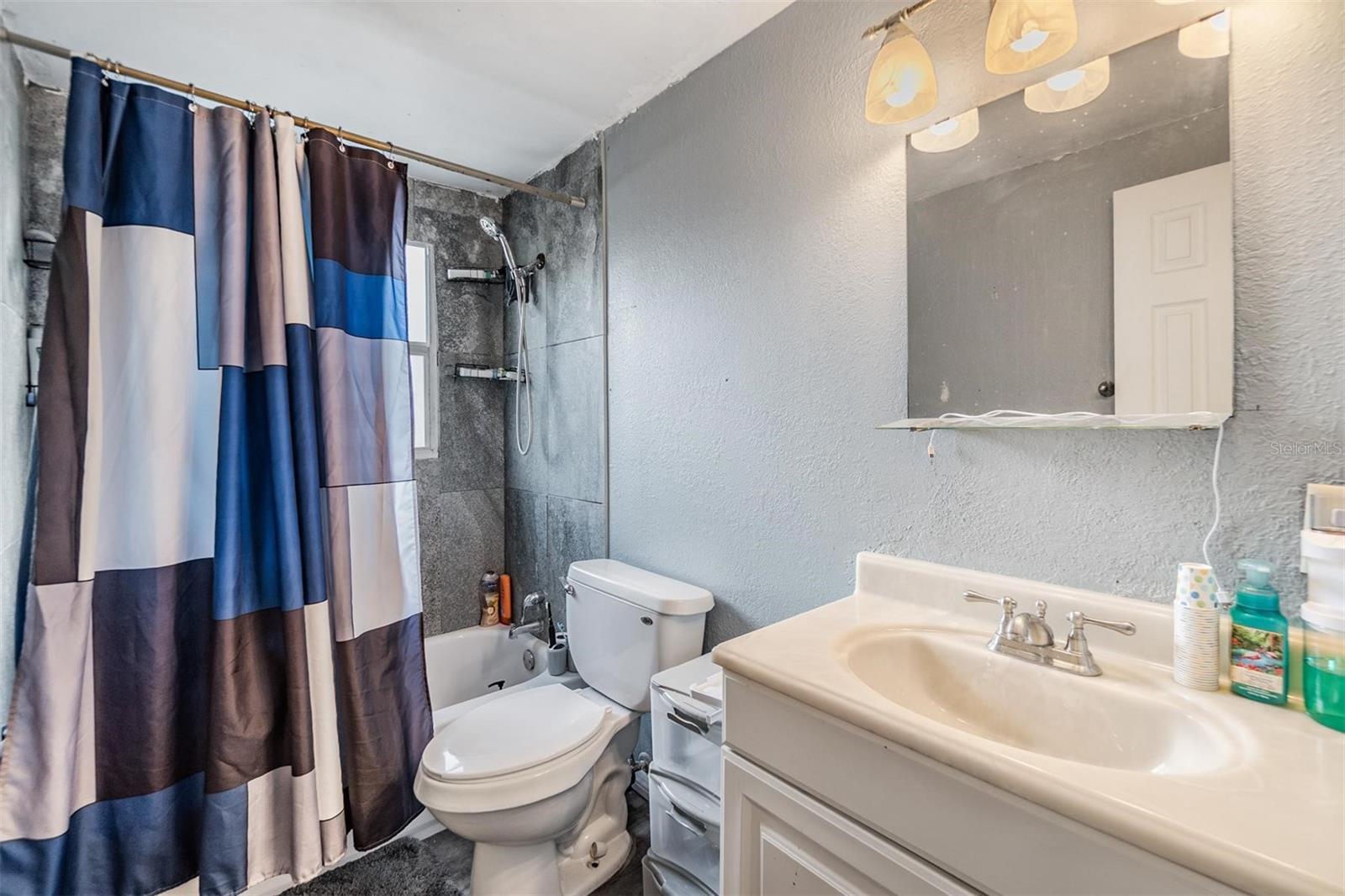 Image 18 of 23 For 4019 Clifton Street