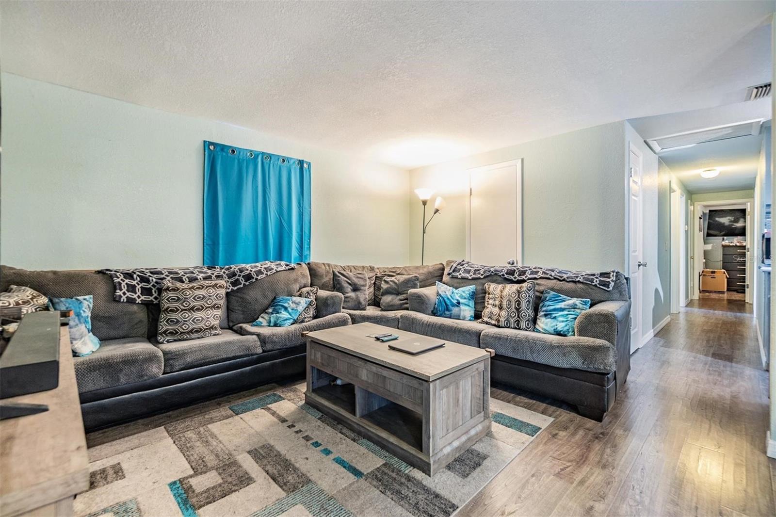 Image 6 of 23 For 4019 Clifton Street