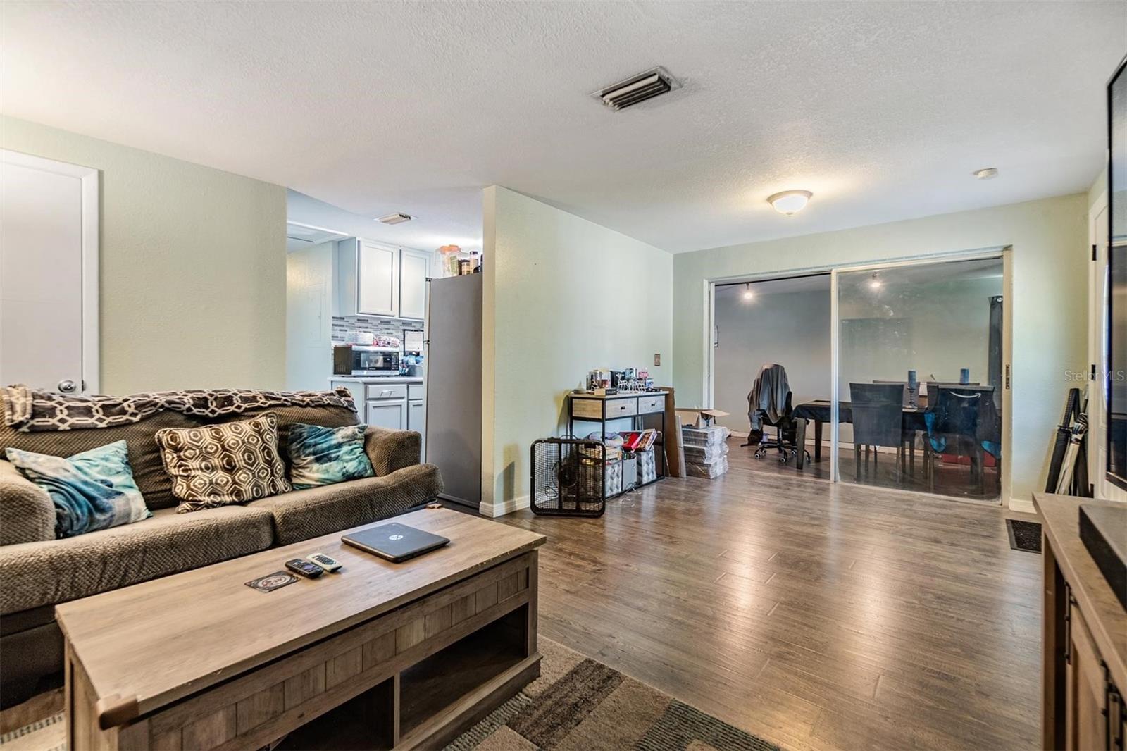 Image 7 of 23 For 4019 Clifton Street