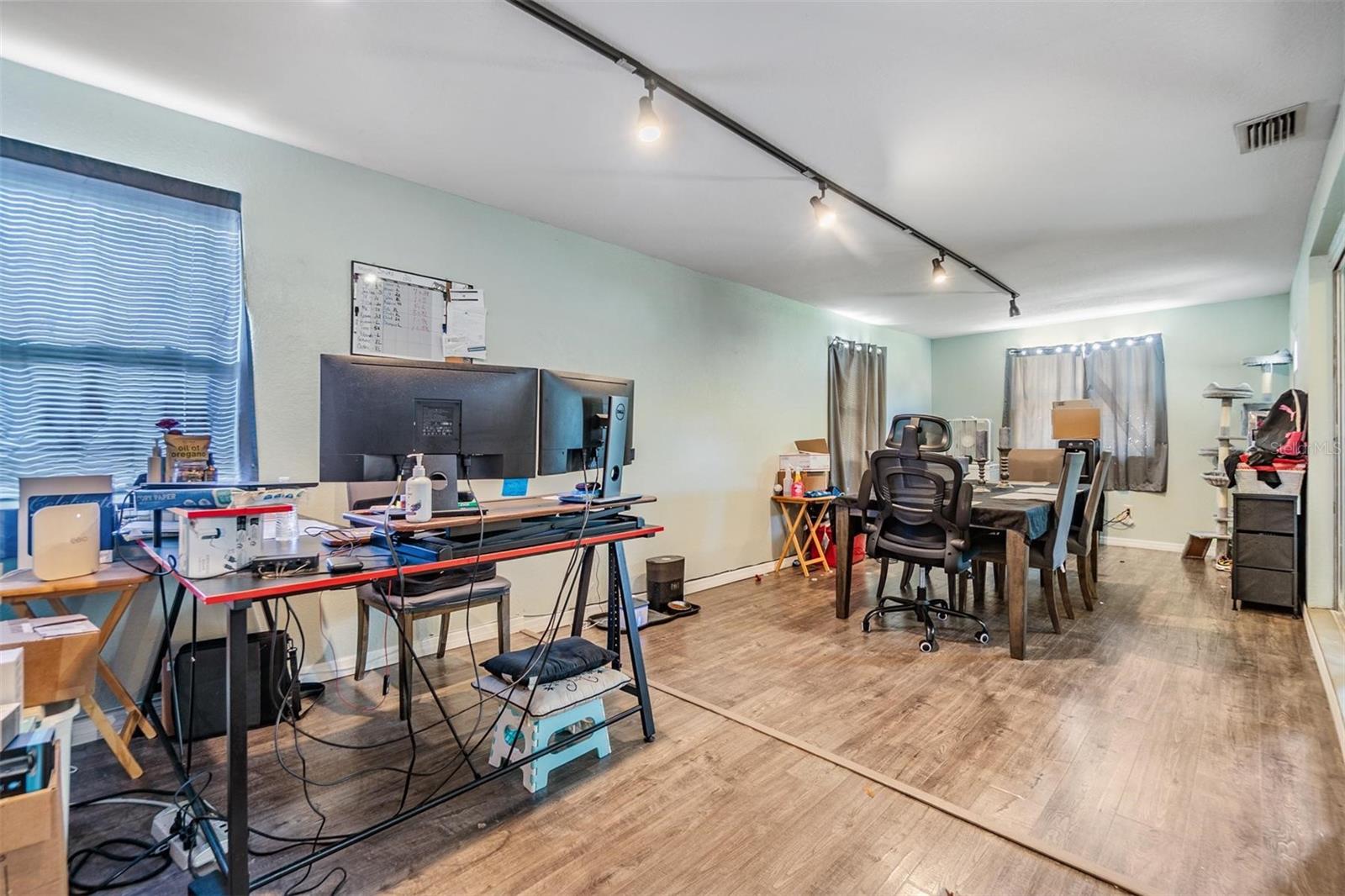 Image 9 of 23 For 4019 Clifton Street