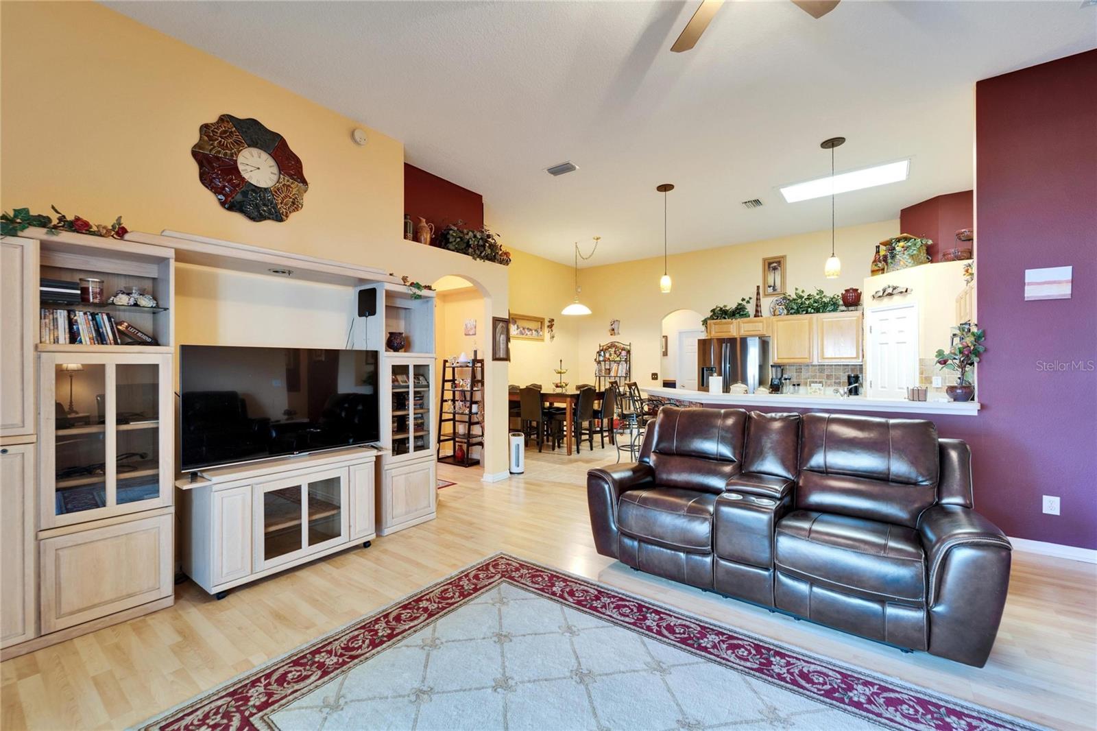 Image 12 of 40 For 9504 Laurel Ledge Drive