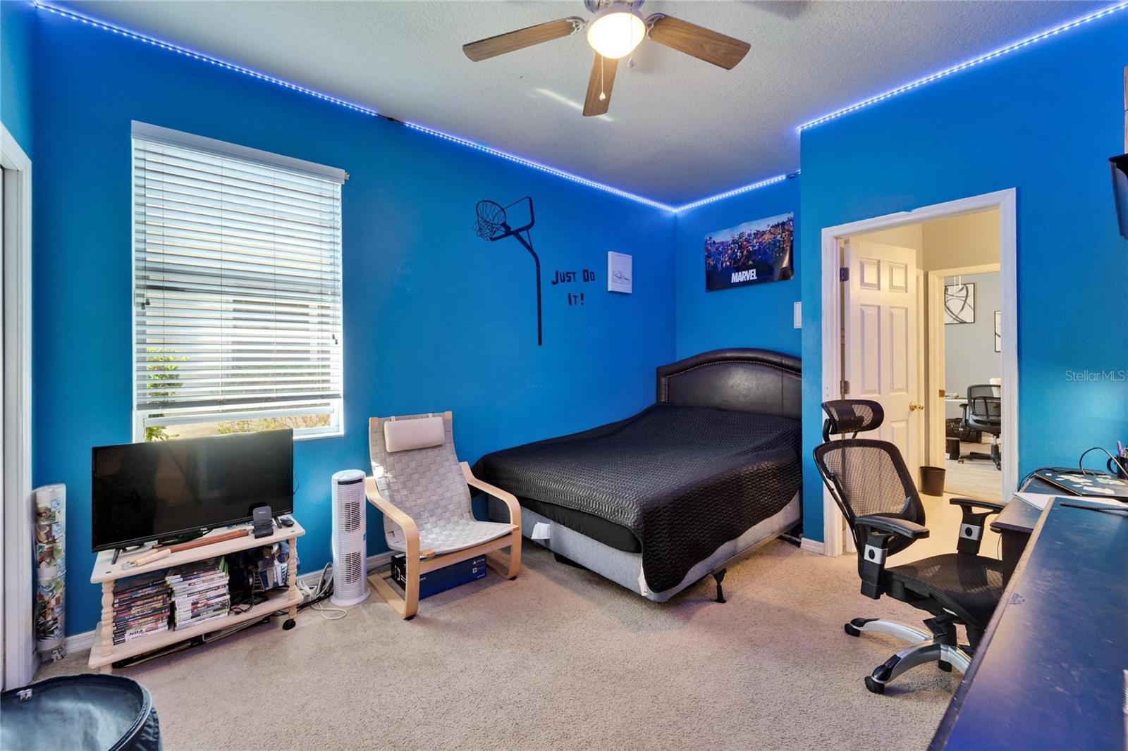 Image 22 of 40 For 9504 Laurel Ledge Drive