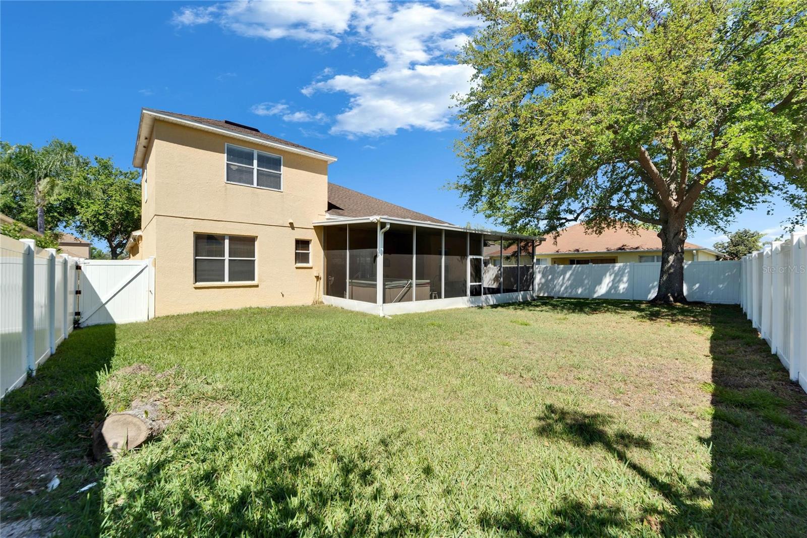 Image 32 of 40 For 9504 Laurel Ledge Drive