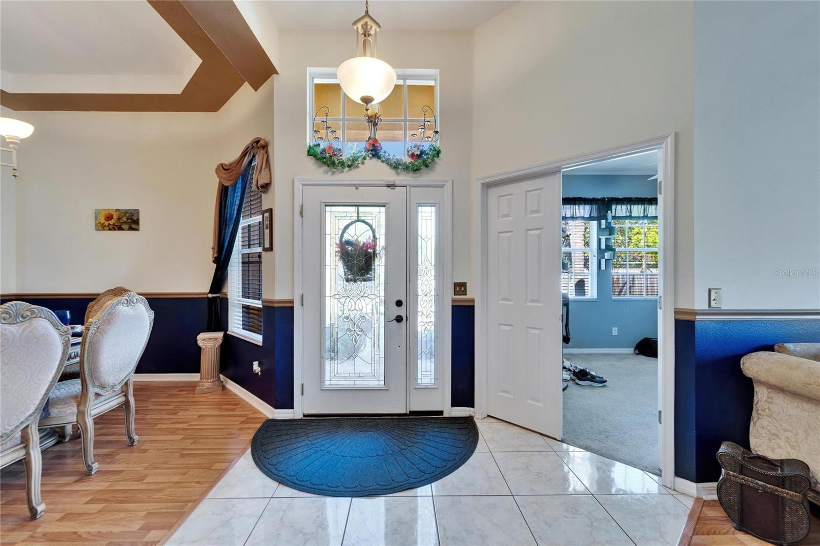 Image 5 of 40 For 9504 Laurel Ledge Drive