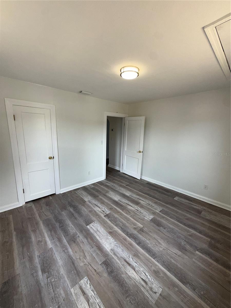 Image 26 of 29 For 4410 19th Street N