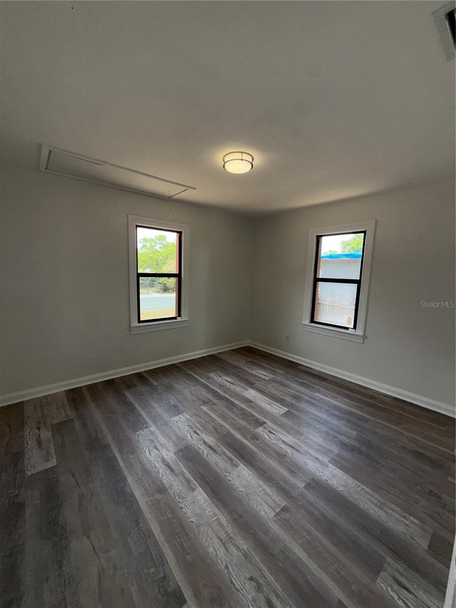 Image 27 of 29 For 4410 19th Street N