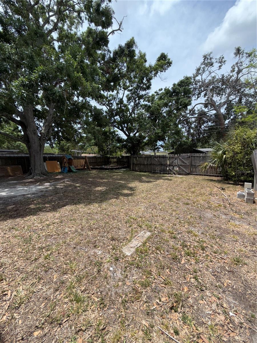 Image 28 of 29 For 4410 19th Street N