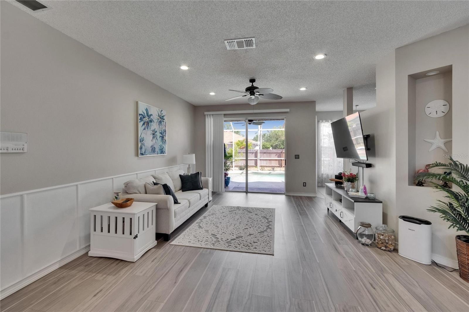 Image 10 of 65 For 4017 3rd Avenue E