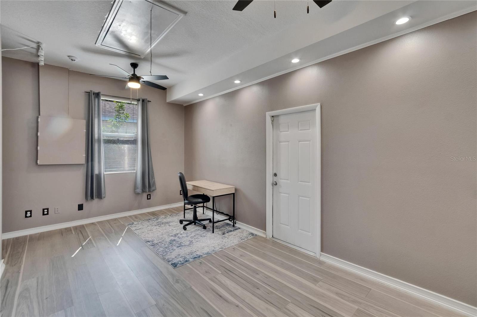 Image 23 of 65 For 4017 3rd Avenue E