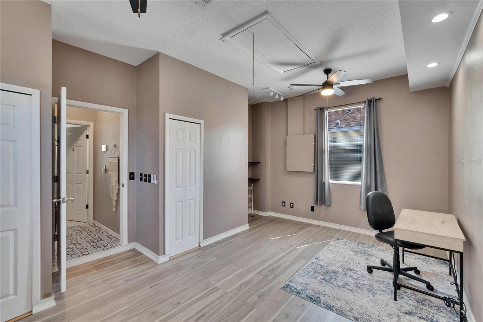 Image 24 of 65 For 4017 3rd Avenue E