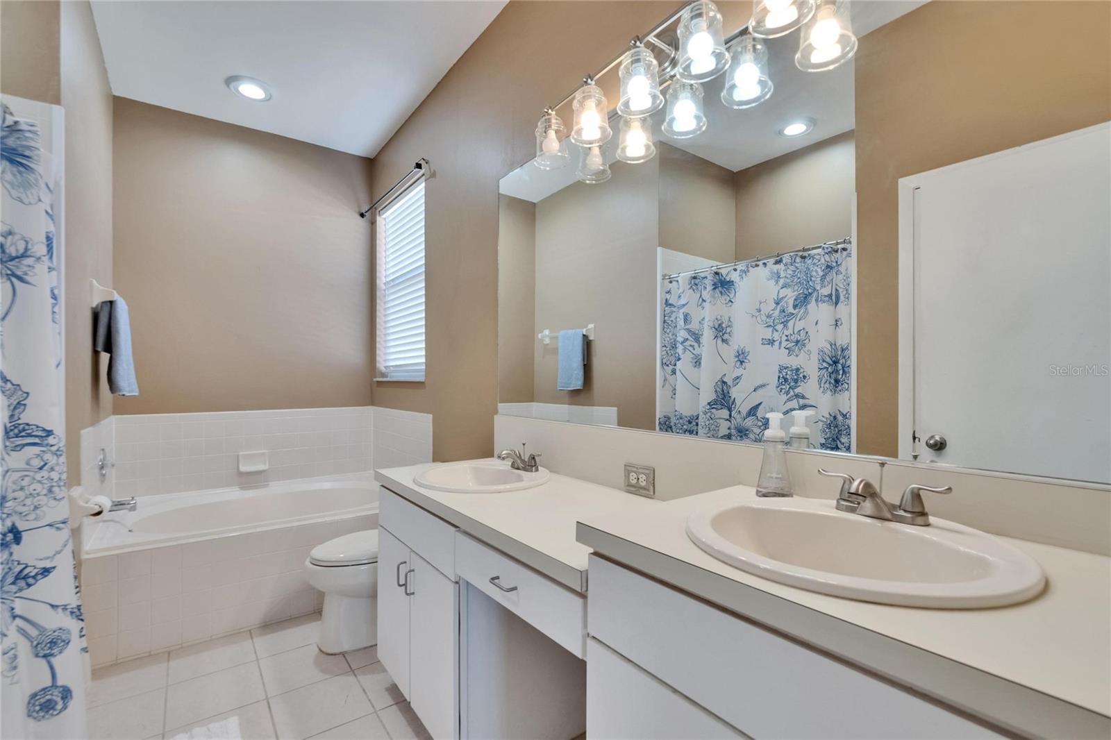 Image 34 of 65 For 4017 3rd Avenue E